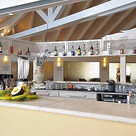 Hotel Club & Village Cala Fiorita 4*